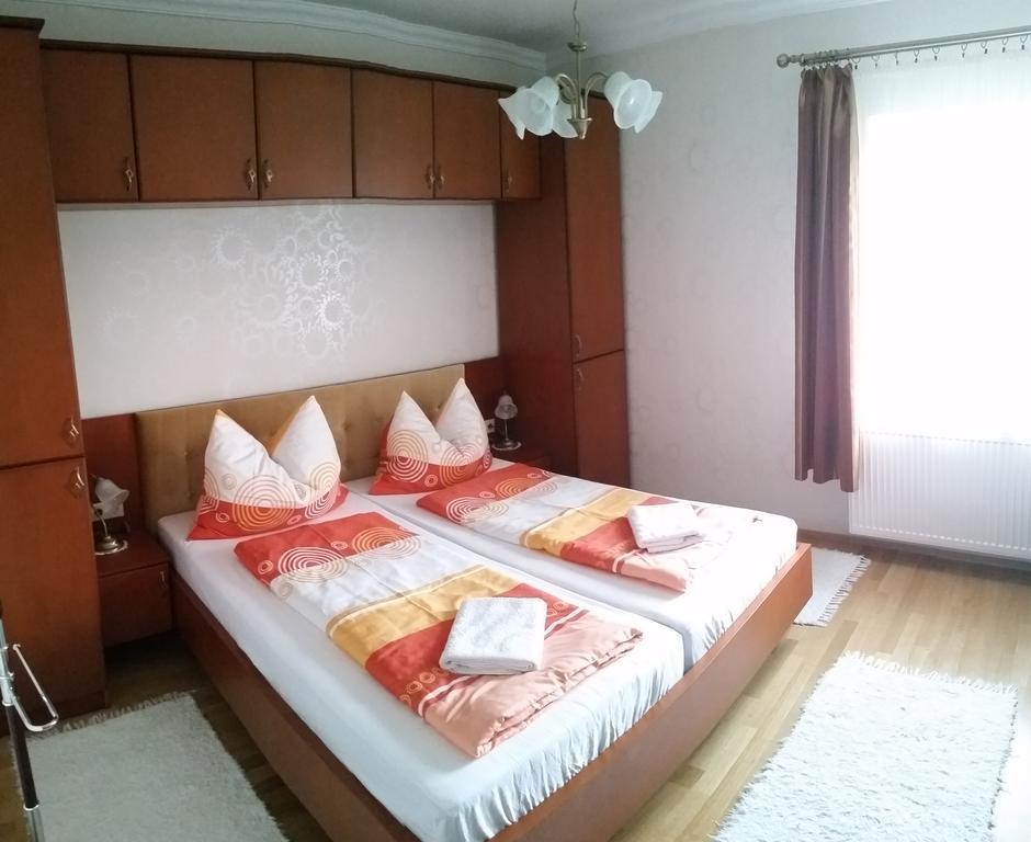 Fadora Apartman Tihany Szoba fotó